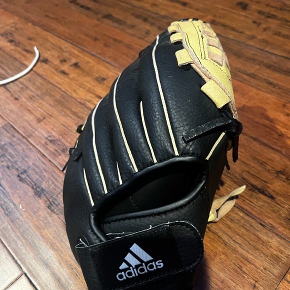 Baseball Apparel Bundle - Picture 13 of 16